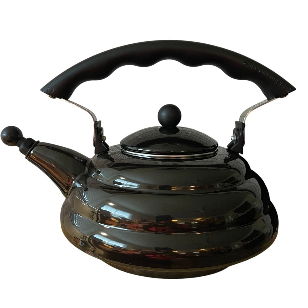 Vintage Le Creuset "Cumulus" Beehive Blue Whistling Tea Kettle 2.1 Qt / 2L Black